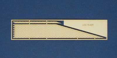 LCC 70-42R O gauge platform edge slope - right